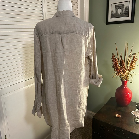 Gap linen blouse. Size small. Cream color. - Picture 3 of 3